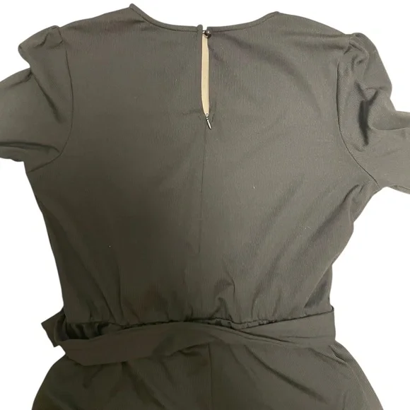 Women's Black Size Medium Jumpsuit with Belt EUC - Picture 7 of 7